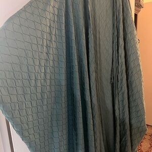 Elegant Textured abaya kaftan teal OS the dress is medium